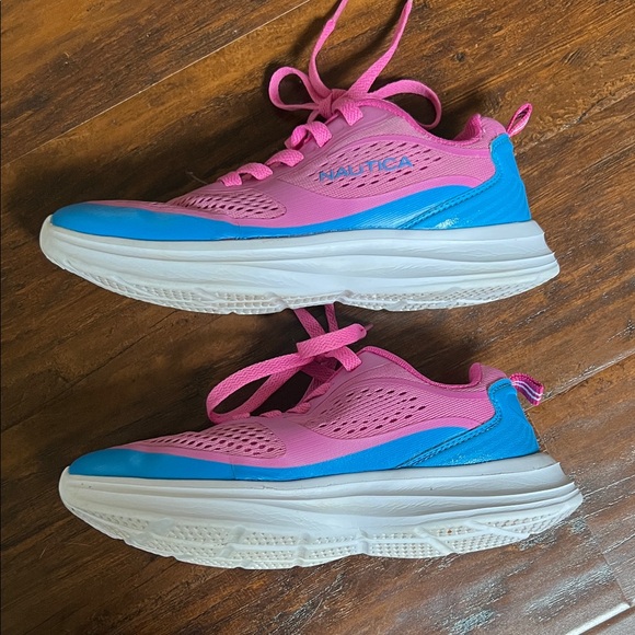 Nautica Kids Bright Pink with Blue Trim Athletic Sneakers Size 4 - Picture 7 of 11